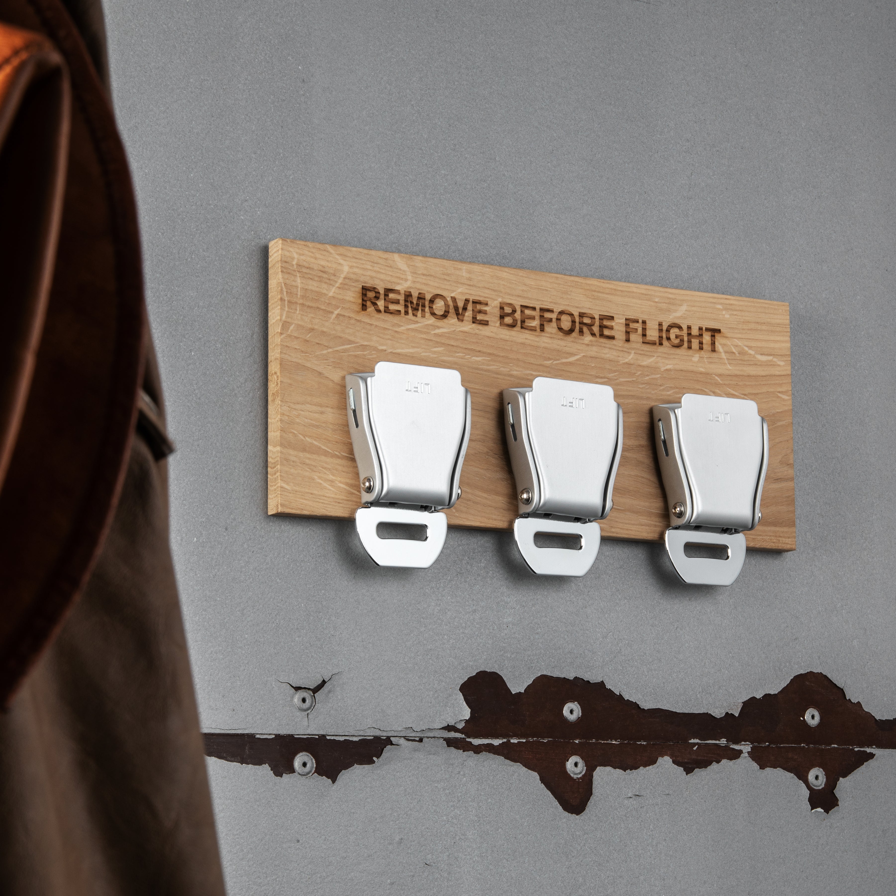 Seatbelt Buckle Key Holder - Oak