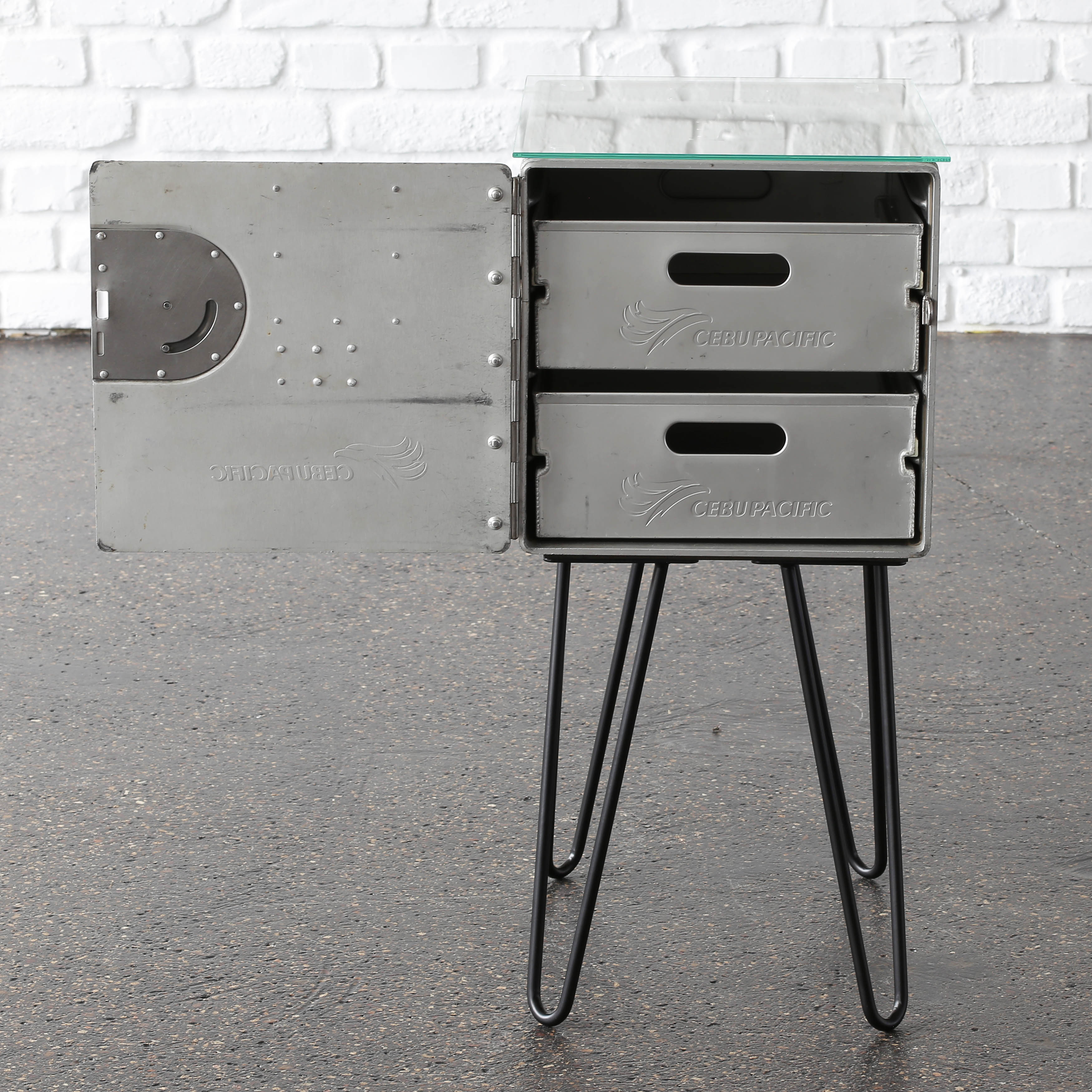 Side Table - Standard Service (62cm)