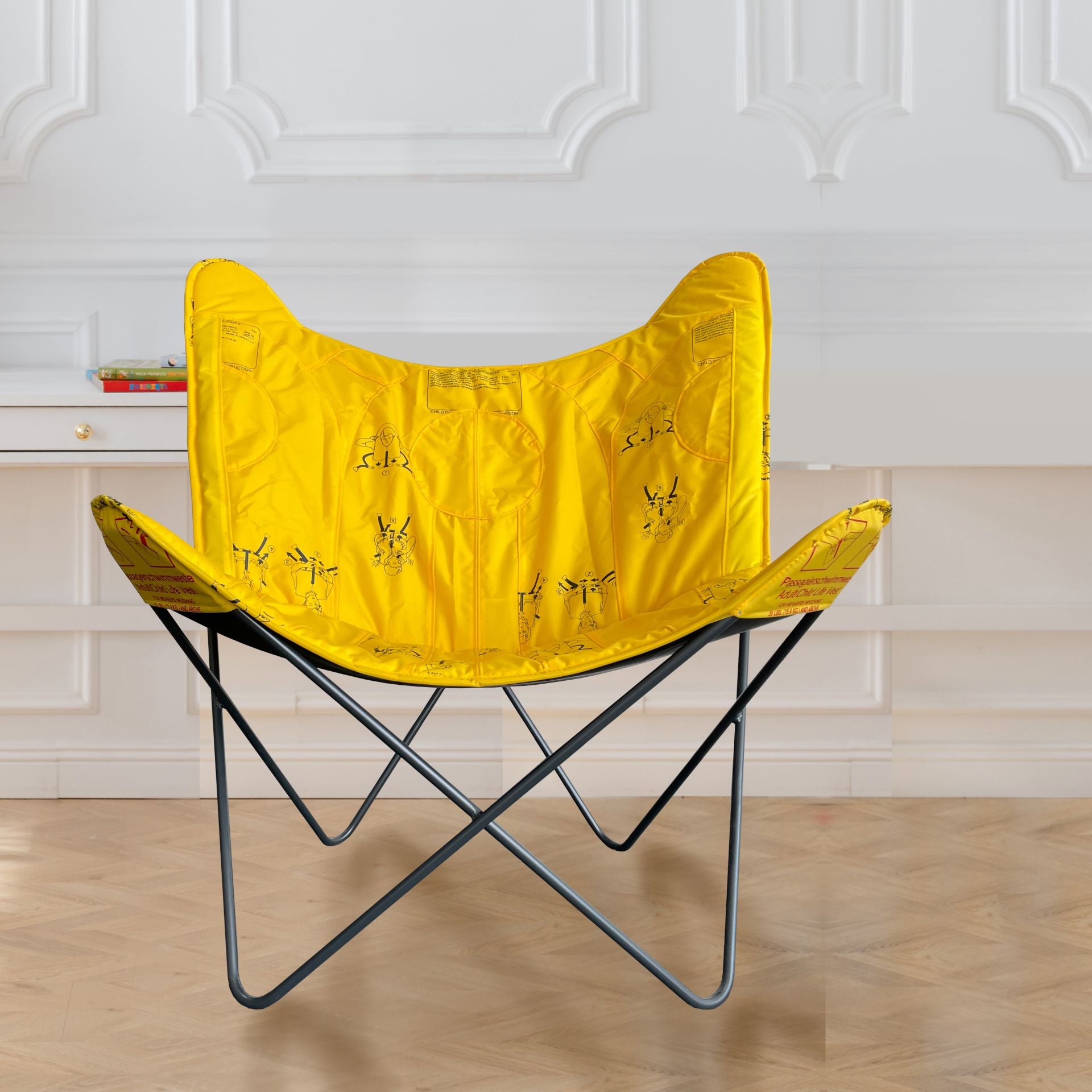 ButterFLY Chair aus Rettungsweste