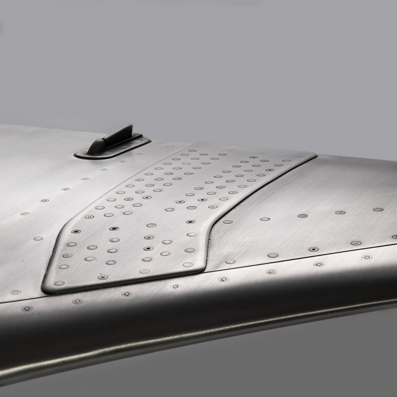 Coffee table "Luke" - A320 Wingtip Fence