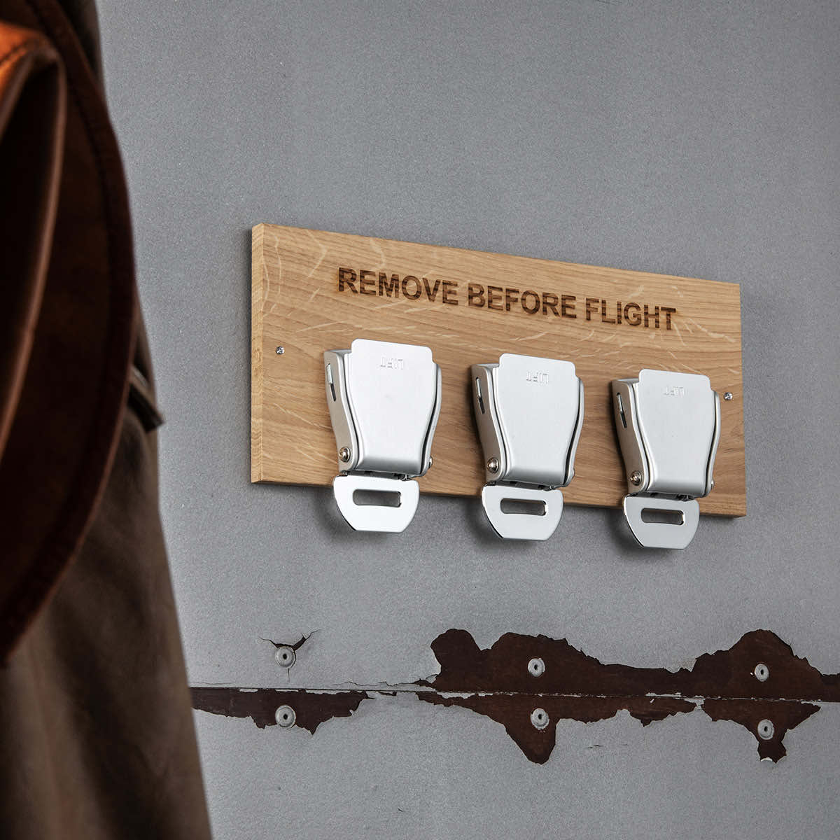 Seatbelt Buckle Key Holder - Oak