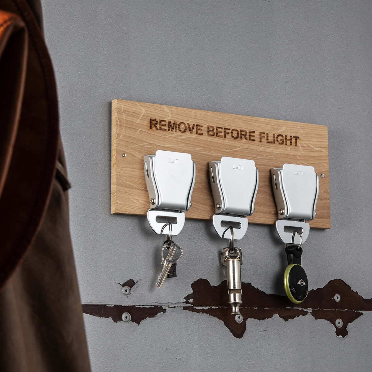 Seatbelt Buckle Key Holder - Oak