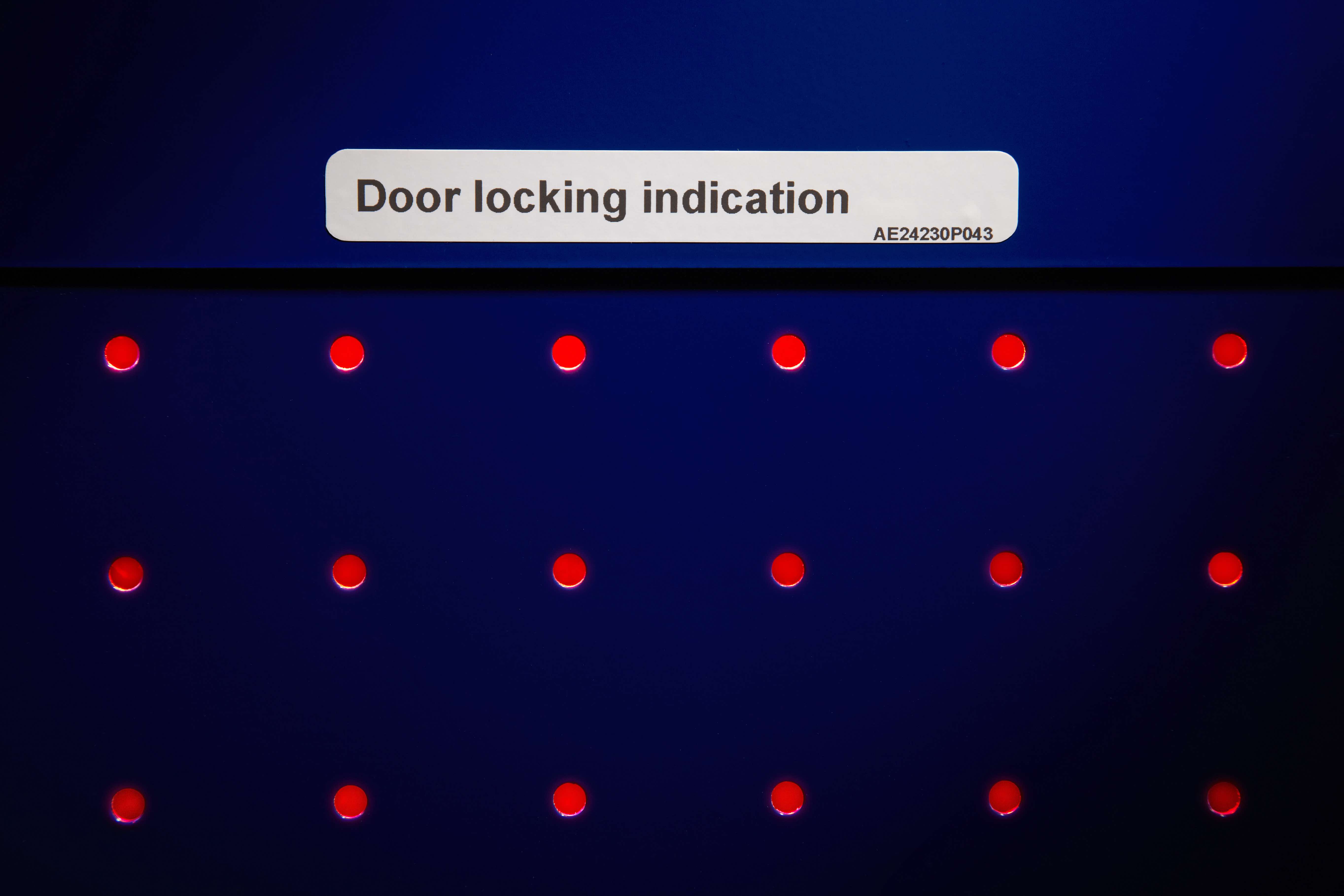 Airline Placard "Door Locking Indication"