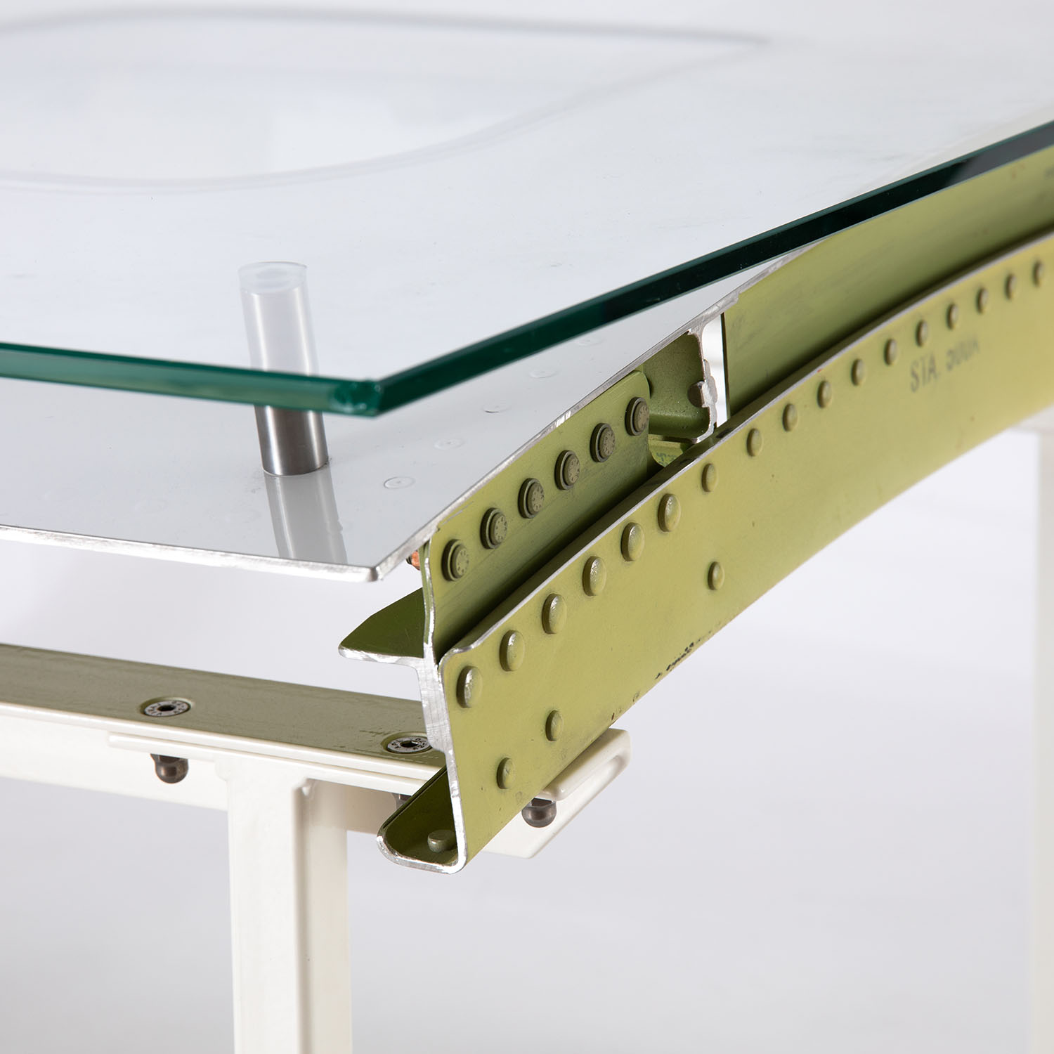 Couchtisch "Lindbergh" - Originallack, 2 Fenster