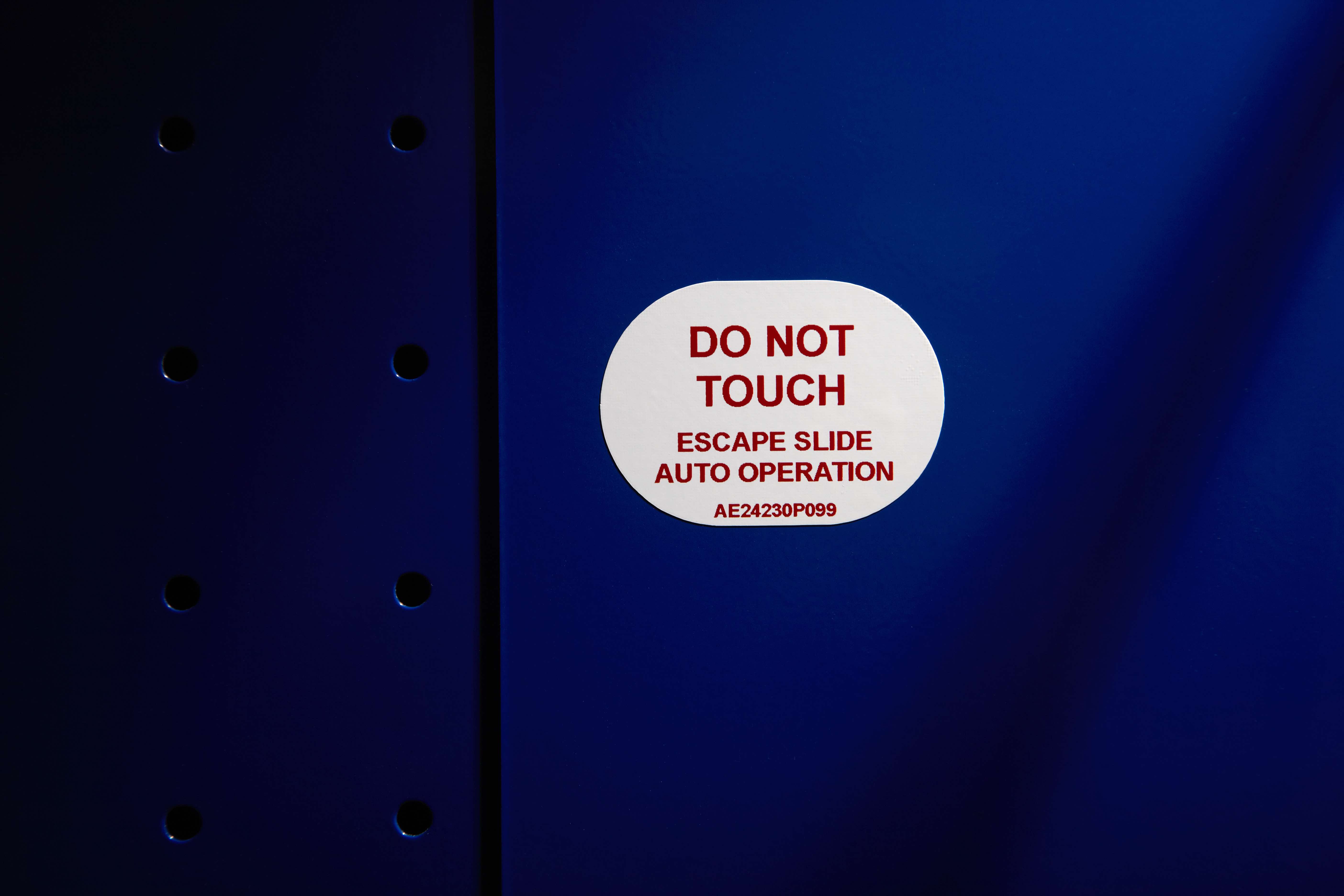 Airline Placard "Do Not Touch"